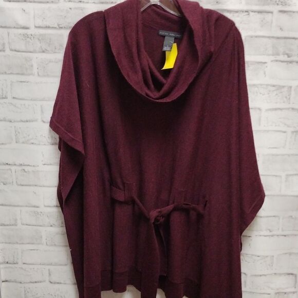 Elena Solano sweater - Picture 1 of 3